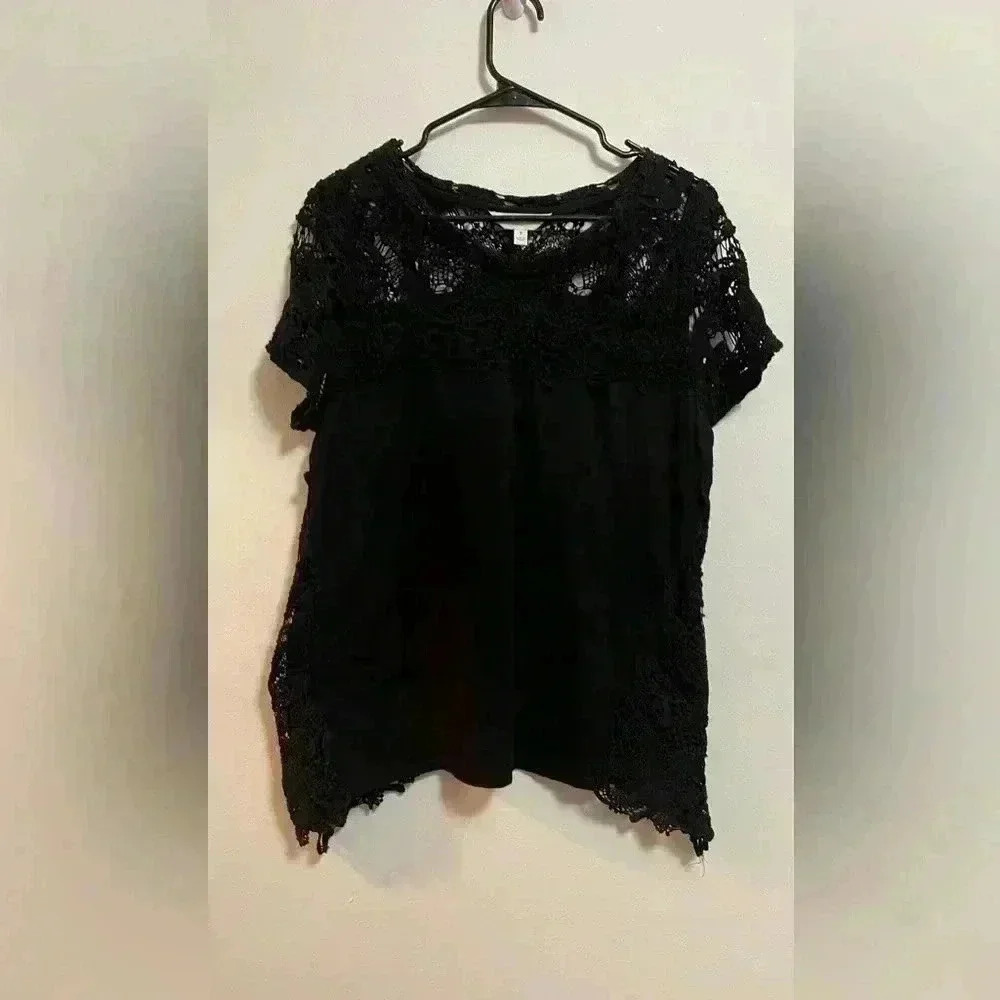Adiva -‎ Women’s Black Crochet Short Sleeve Blouse - Size M